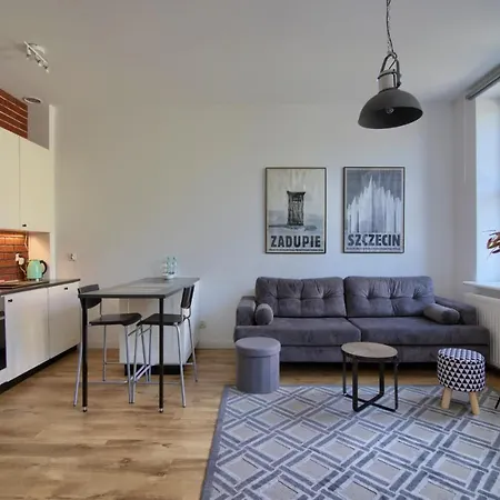 In - Janosika * Στσέτσιν