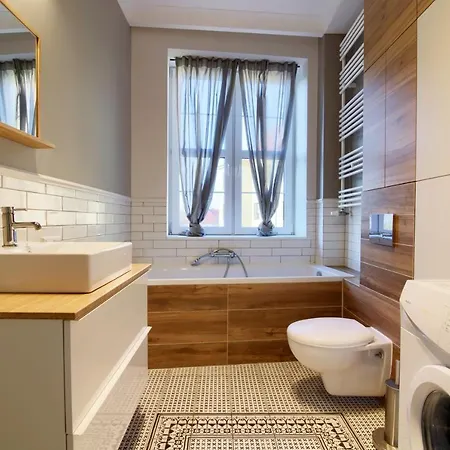 In - Janosika Hotel *