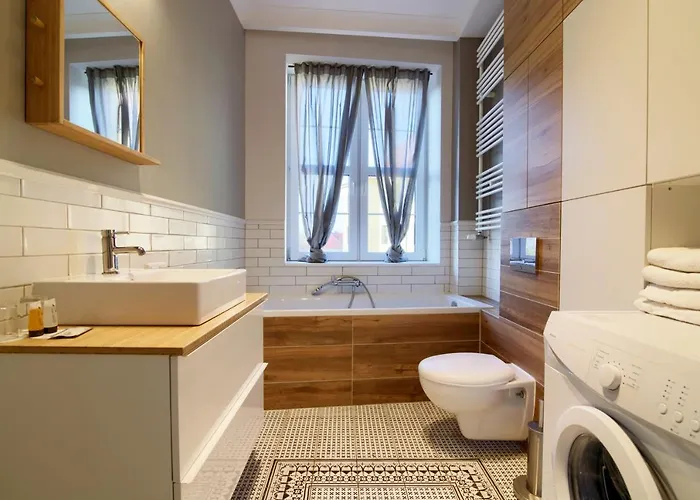 In - Janosika Hotel *